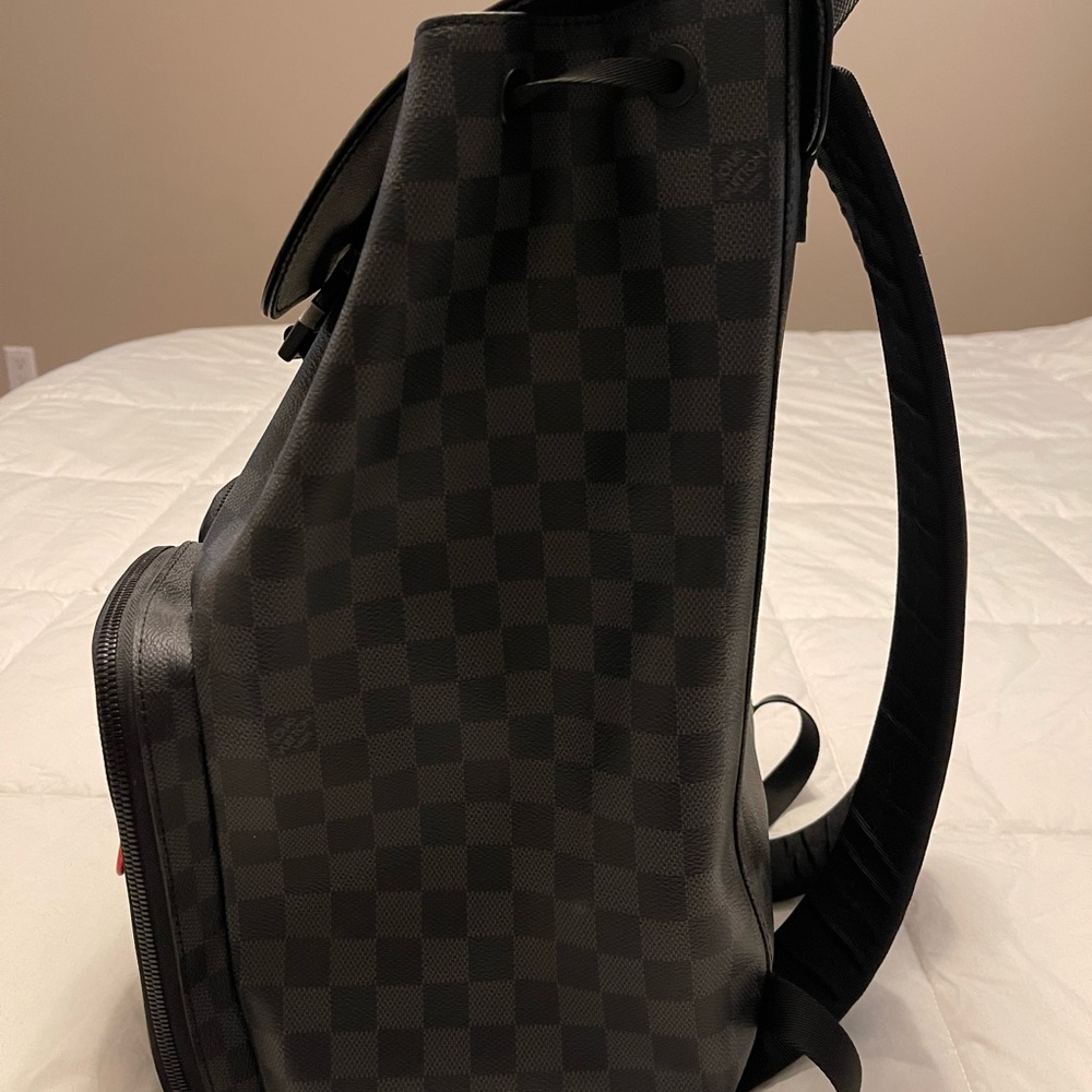 Louis Vuitton Utility Backpack - Picture 3 of 8